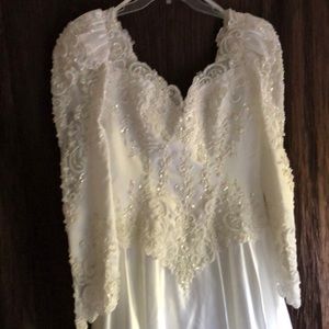 Private Label By G custom wedding gown Sz 12 train
